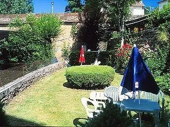 Les Chemins Francis - Modern Hotel