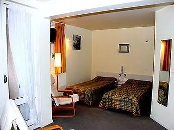 Les Chemins Francis - Modern 2* Bagnols-les-Bains